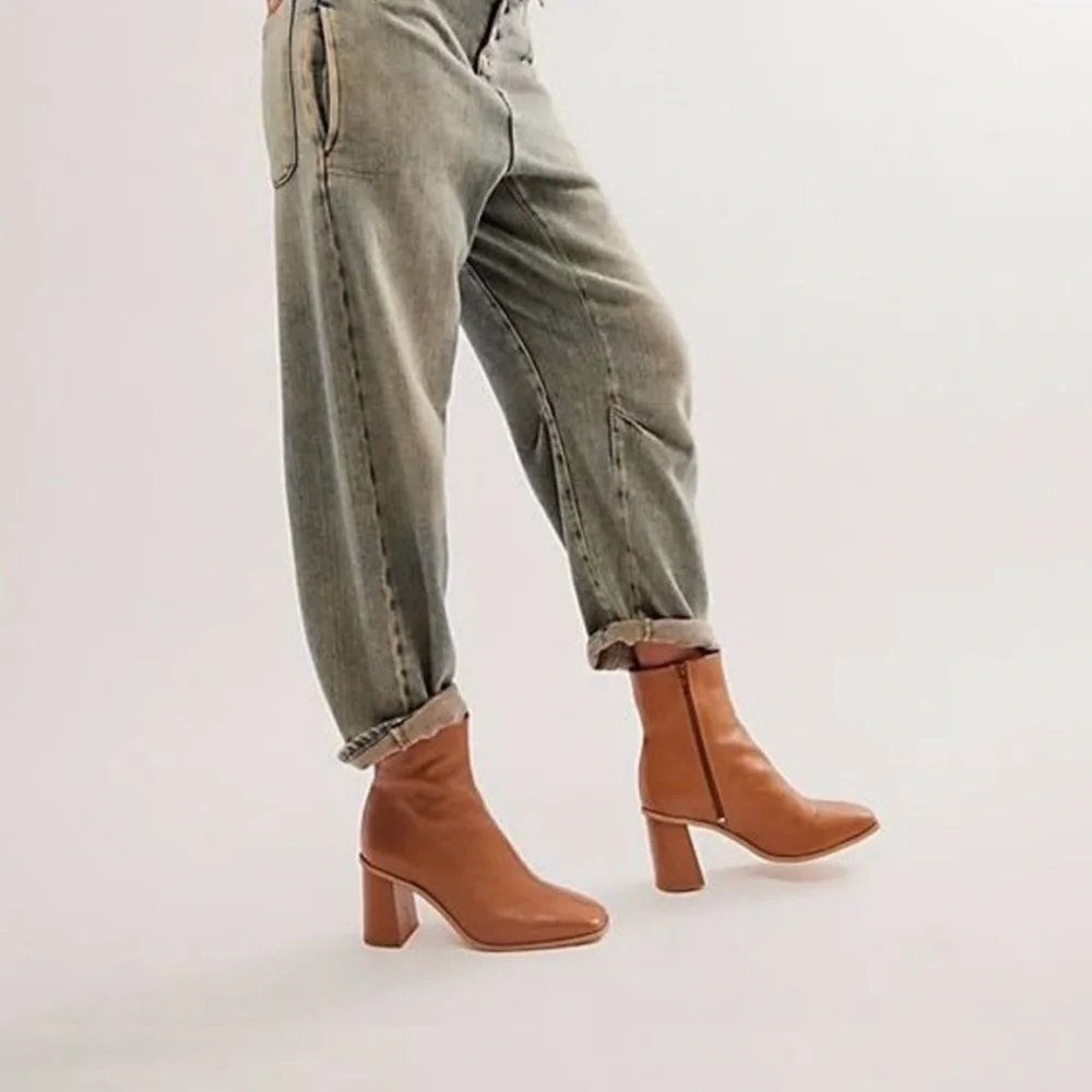 Jeffrey Campbell camel boots - Picture 3 of 8